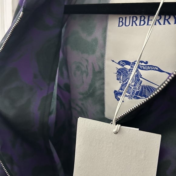 Men's Burberry Rose Jacket - Picture 7 of 8